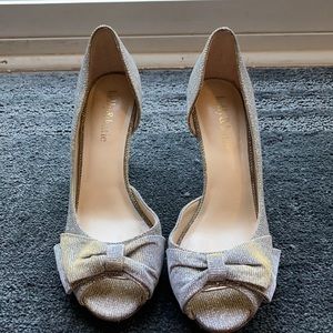 Silver/gold size 6 heels